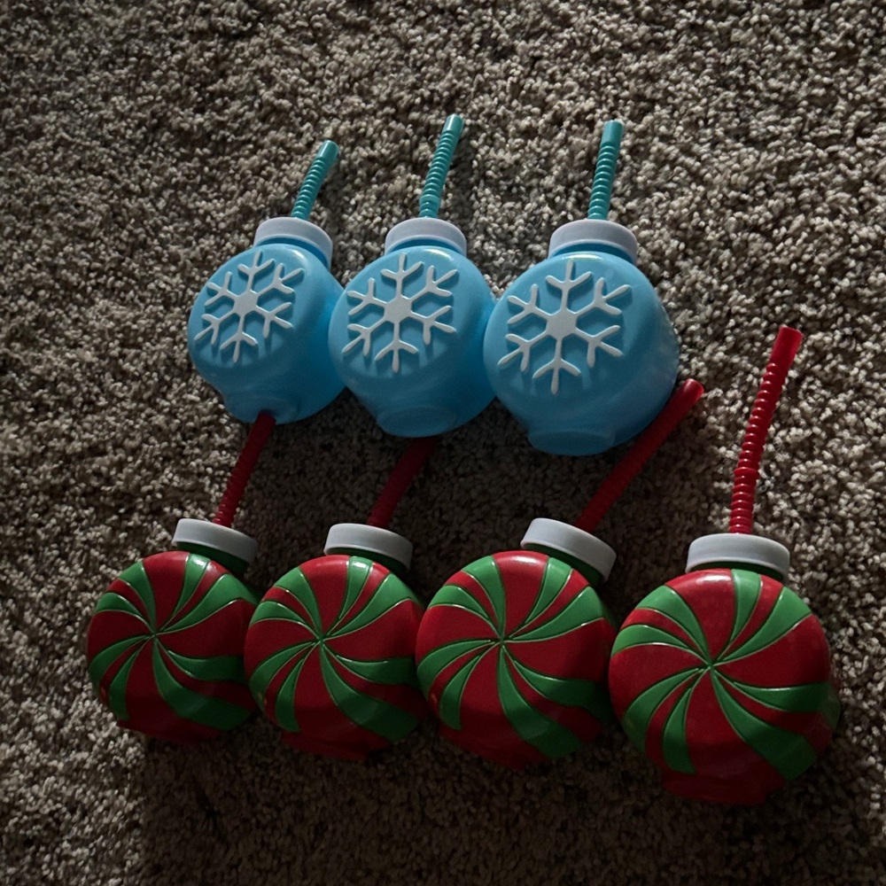 Festive Holiday Drink Kids Bottles with Straws